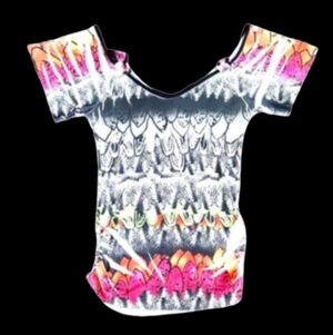 📣 Peep Cold Shoulder Feather Design Ladies Dress Up T-shirt Size Medium NWOTags